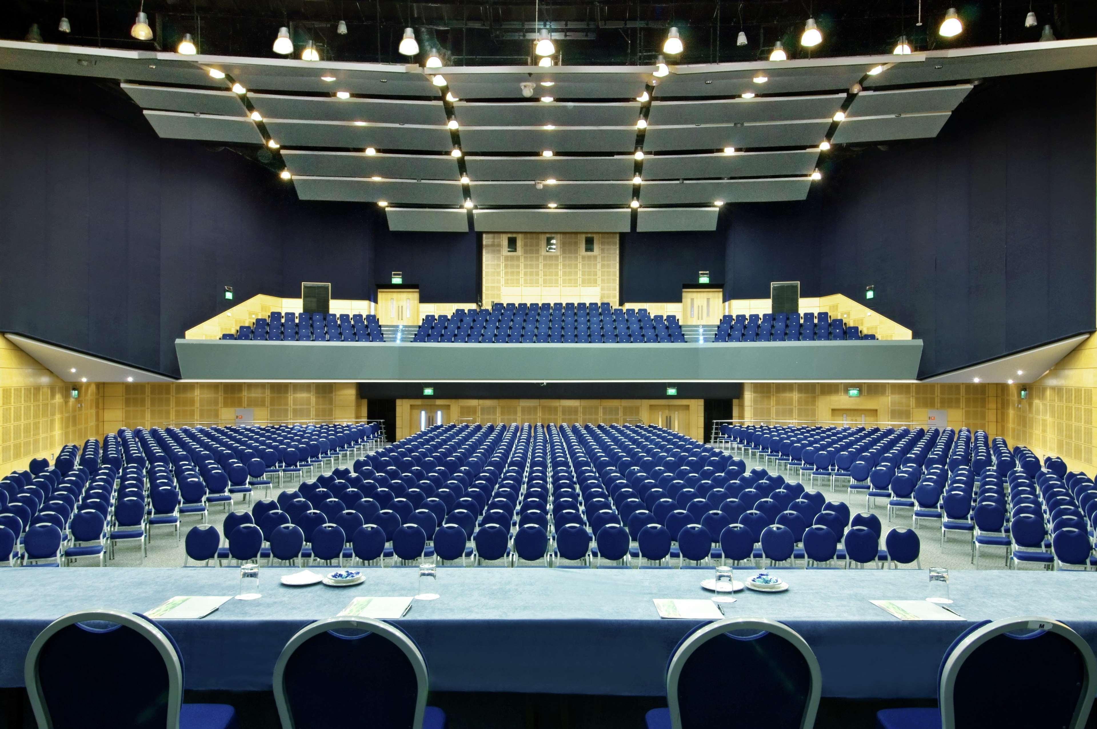 Hilton Malta Hotel Saint Julian's Bagian luar foto The main conference hall