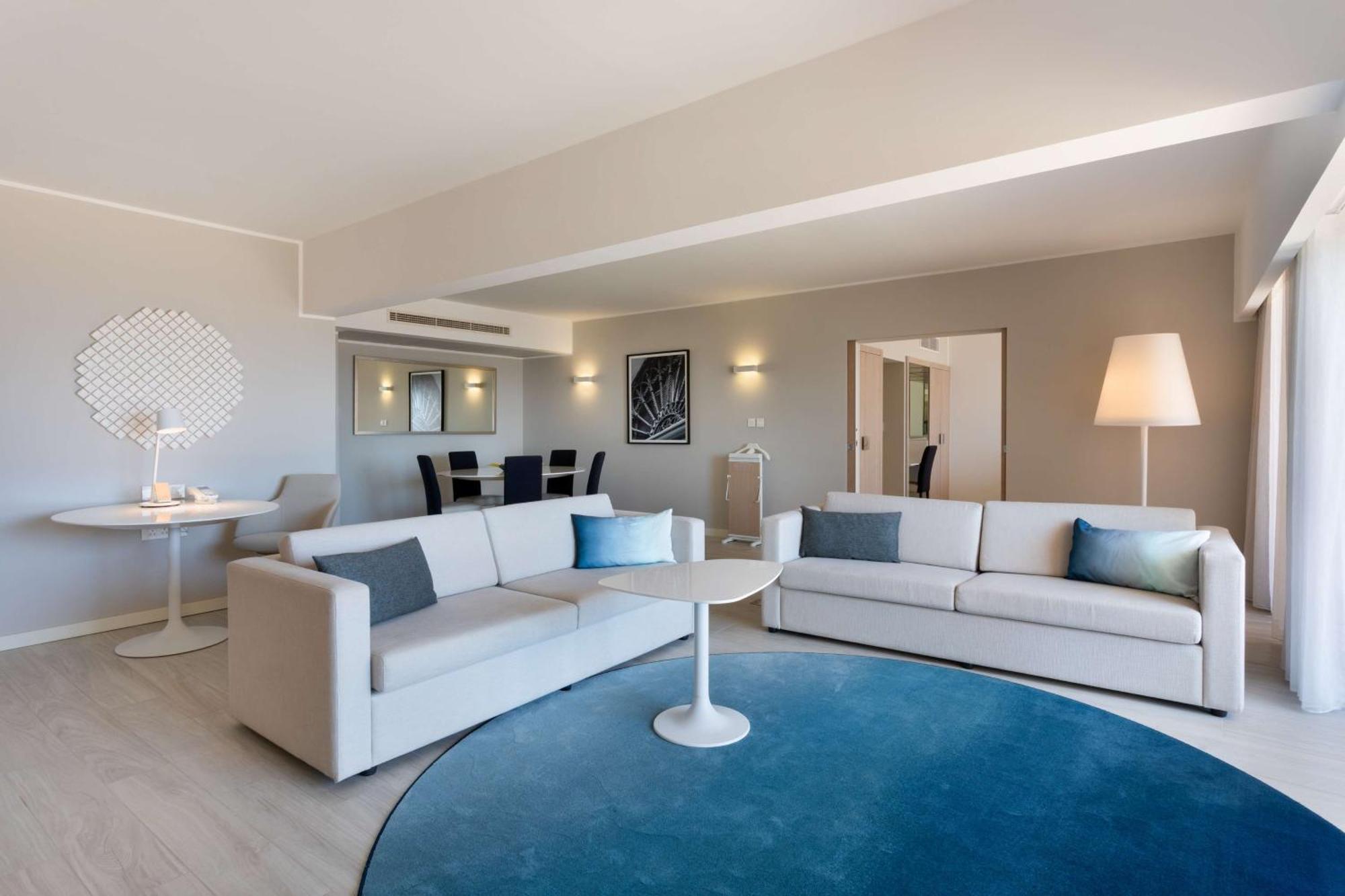 Hilton Malta Hotel Saint Julian's Bagian luar foto