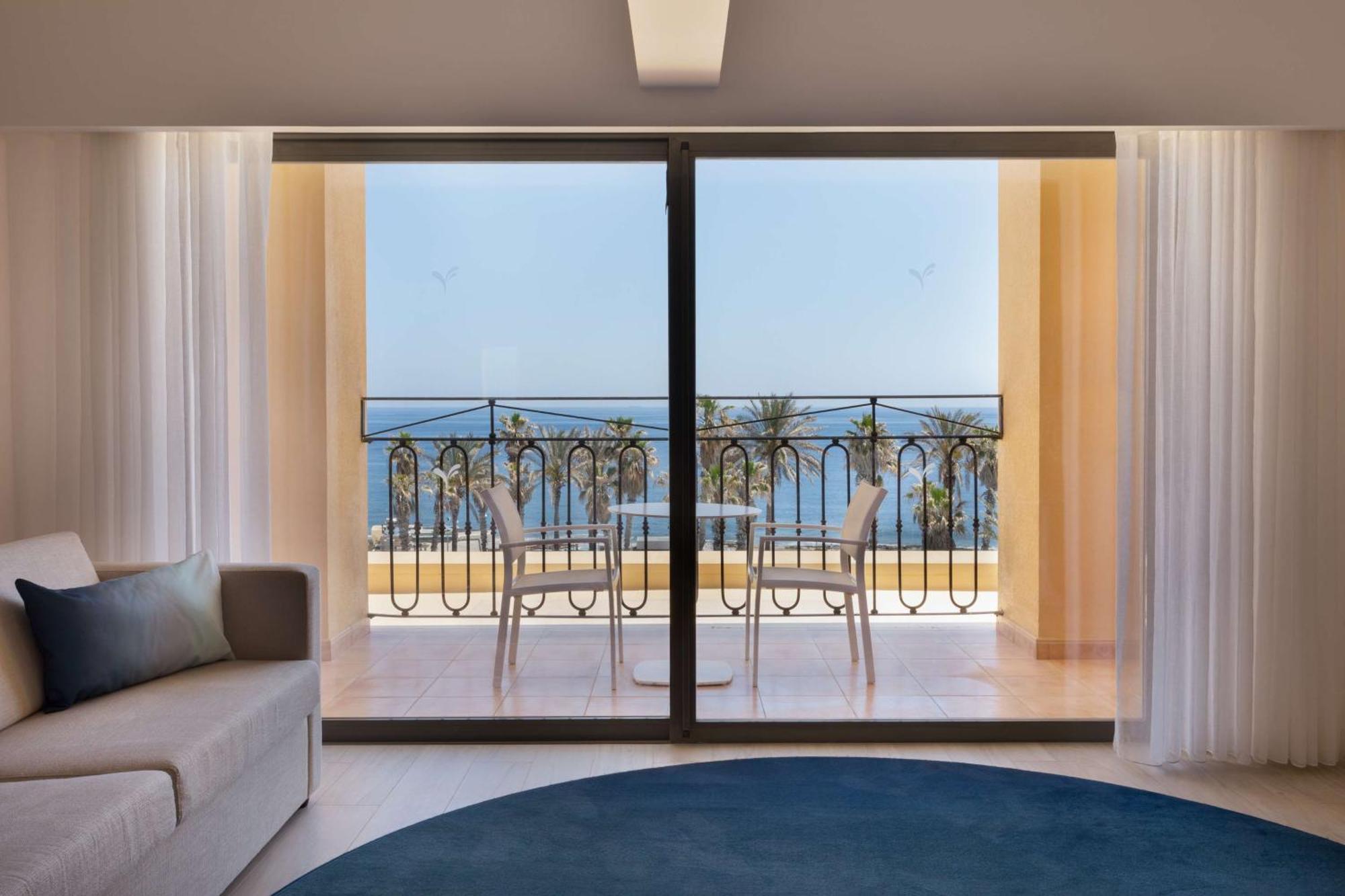Hilton Malta Hotel Saint Julian's Bagian luar foto