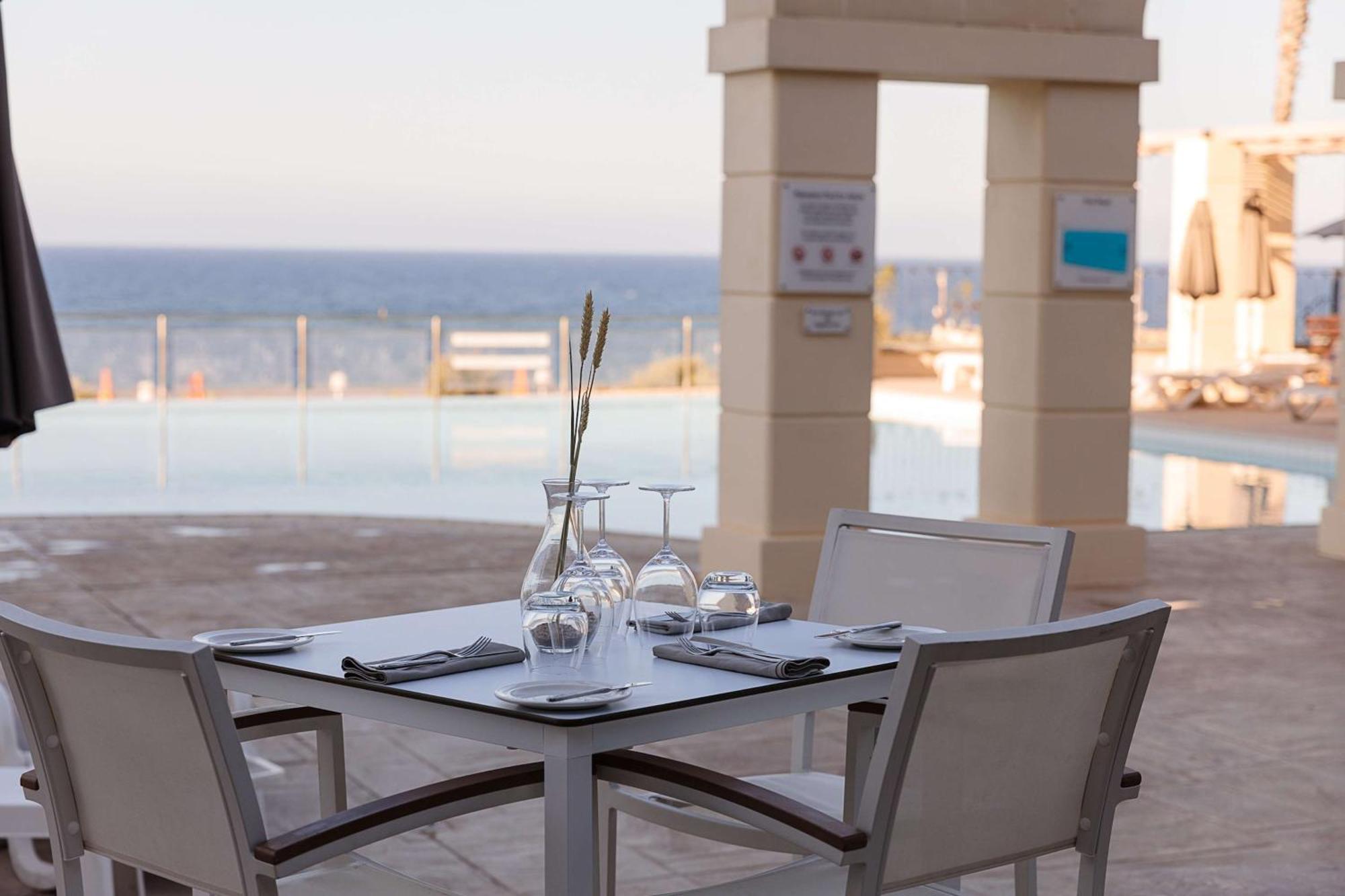 Hilton Malta Hotel Saint Julian's Bagian luar foto