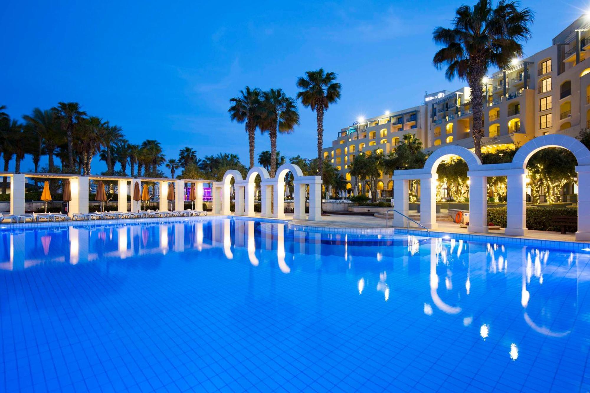 Hilton Malta Hotel Saint Julian's Bagian luar foto