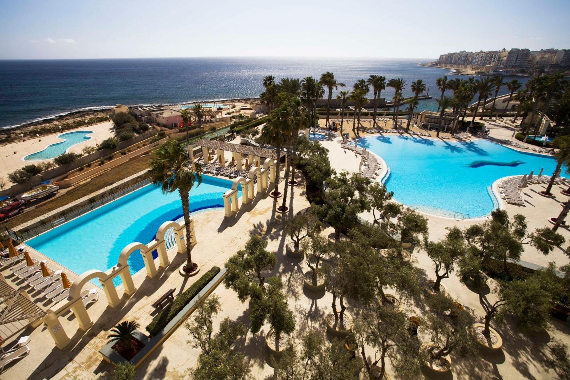 Hilton Malta Hotel Saint Julian's Bagian luar foto
